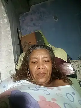 Snapshot of Surreyaa chatting on 09-27-25, 04:50 Surreyaa online show from 09-27-25, 04:50