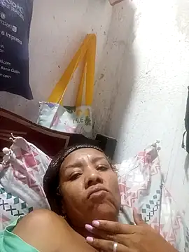 Surreyaa online show from 11-29-25, 01:41