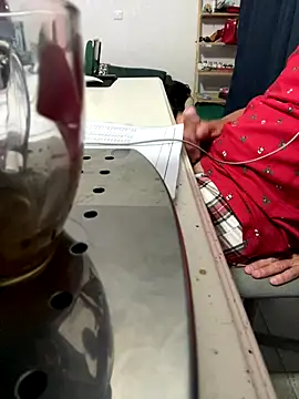 Alexwawapl online show from 10-16-25, 09:38