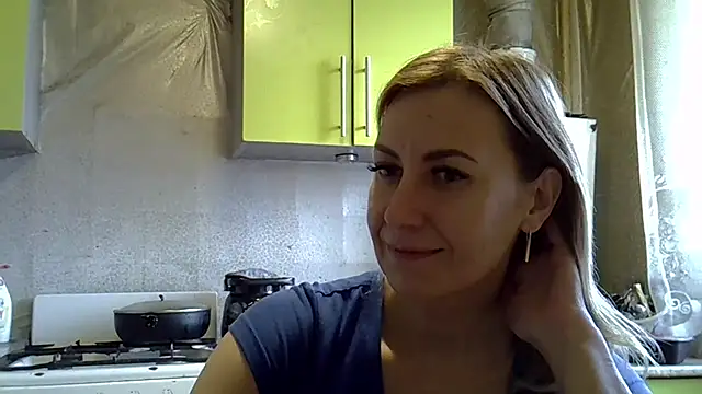 Snapshot of AshleyXHoney chatting on 12-05-24, 10:01 AshleyXHoney online show from 12-05-24, 10:01