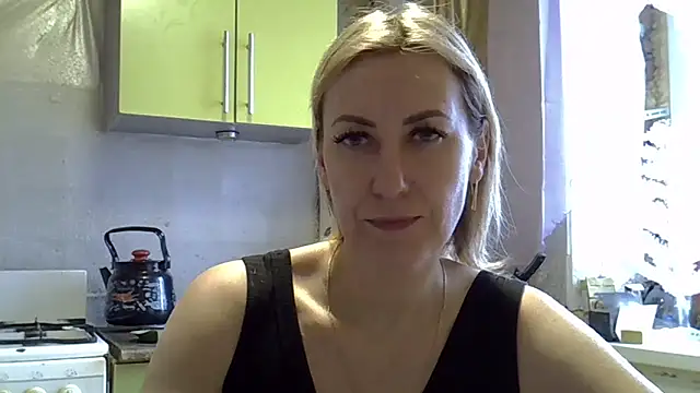 Snapshot of AshleyXHoney chatting on 12-26-24, 08:50 AshleyXHoney online show from 12-26-24, 08:50