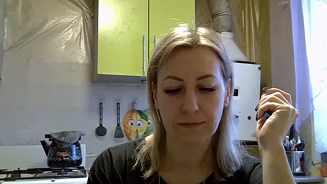 Snapshot of AshleyXHoney chatting on 01-14-25, 06:34 AshleyXHoney online show from 01-14-25, 06:34