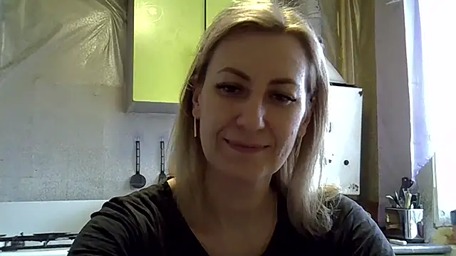 Snapshot of AshleyXHoney chatting on 01-16-25, 09:48 AshleyXHoney online show from 01-16-25, 09:48