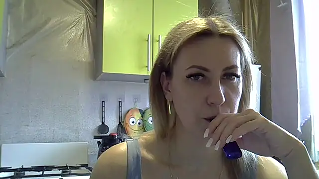 Snapshot of AshleyXHoney chatting on 03-05-25, 06:23 AshleyXHoney online show from 03-05-25, 06:23