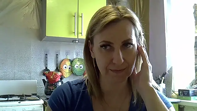 Snapshot of AshleyXHoney chatting on 03-17-25, 09:44 AshleyXHoney online show from 03-17-25, 09:44