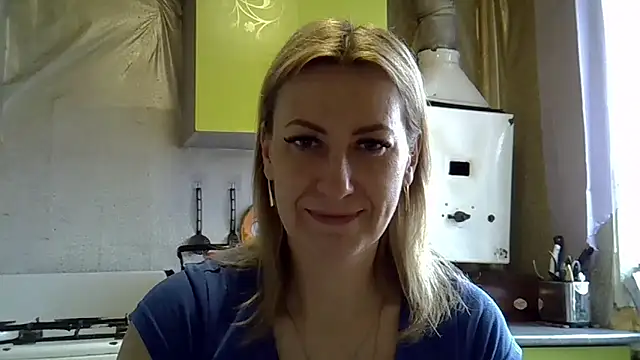 Snapshot of AshleyXHoney chatting on 03-22-25, 05:06 AshleyXHoney online show from 03-22-25, 05:06