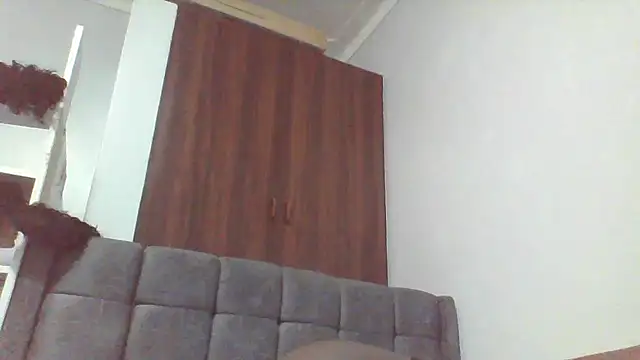 julietunderwoood online show from 04-26-26, 04:21