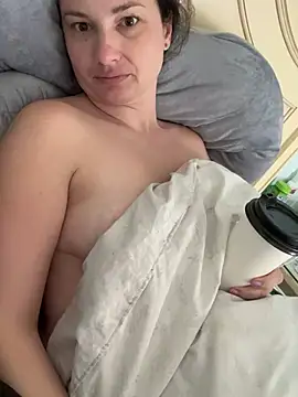 MilfyMrsRobinson online show from 03-01-25, 02:44