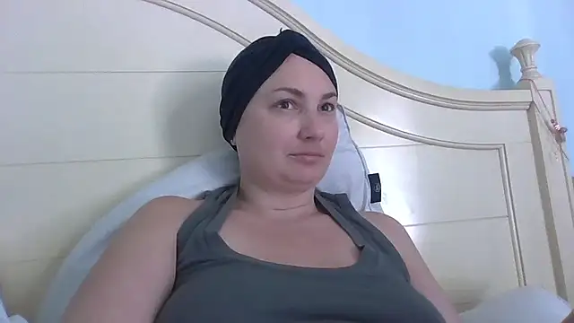 MilfyMrsRobinson online show from 06-02-26, 12:29