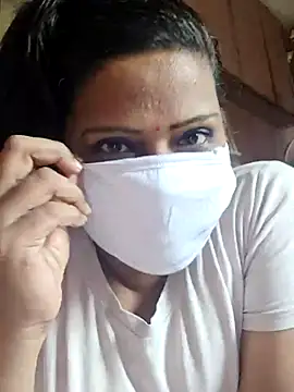 Snapshot of Love_Jenny chatting on 05-03-26, 04:29 Love Jenny online show from 05-03-26, 04:29