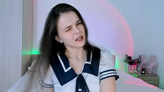 Snapshot of evelinal_ove chatting on 03-06-25, 05:24 evelinal ove online show from 03-06-25, 05:24