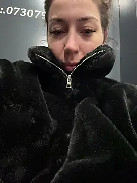 KimArts online show from 11-06-25, 05:14