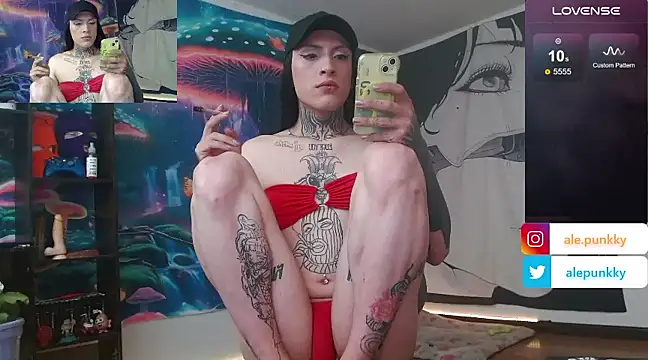 Snapshot of charlotbelucci_ chatting on 03-10-25, 04:25 charlotbelucci online show from 03-10-25, 04:25