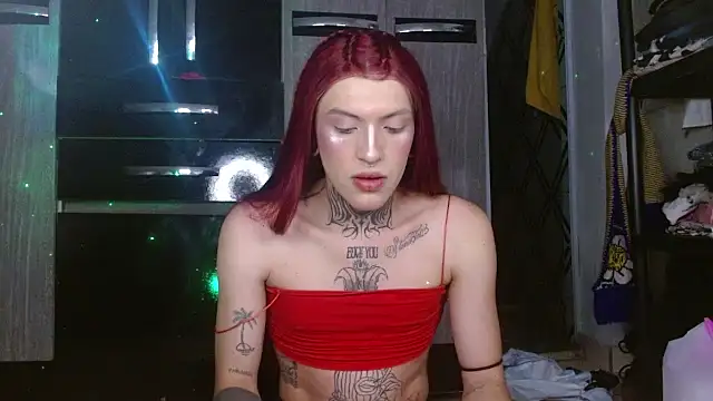 Snapshot of charlotbelucci_ chatting on 09-18-25, 07:43 charlotbelucci online show from 09-18-25, 07:43