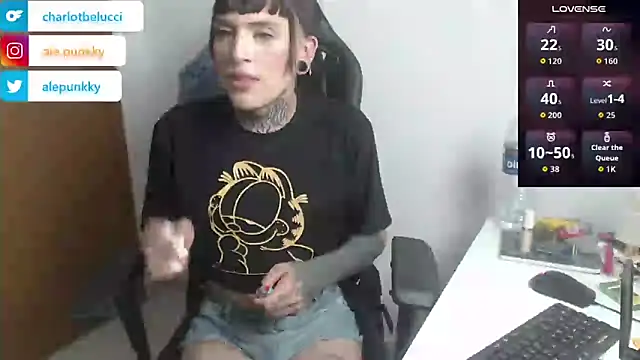 Snapshot of charlotbelucci_ chatting on 10-16-25, 09:49 charlotbelucci online show from 10-16-25, 09:49