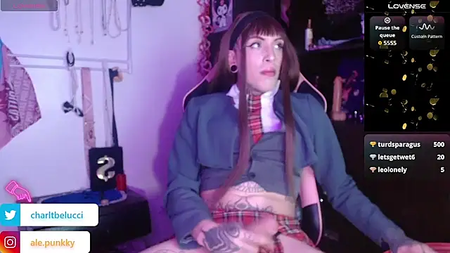 charlotbelucci  online show from 02-25-26, 11:09