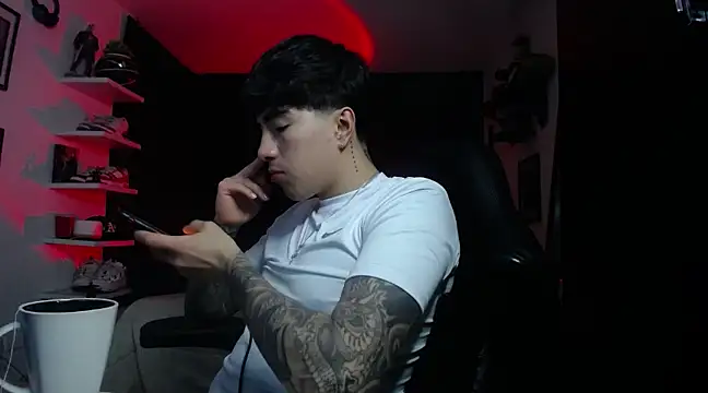 Snapshot of jung_dragon chatting on 12-04-24, 03:04 jung dragon online show from 12-04-24, 03:04