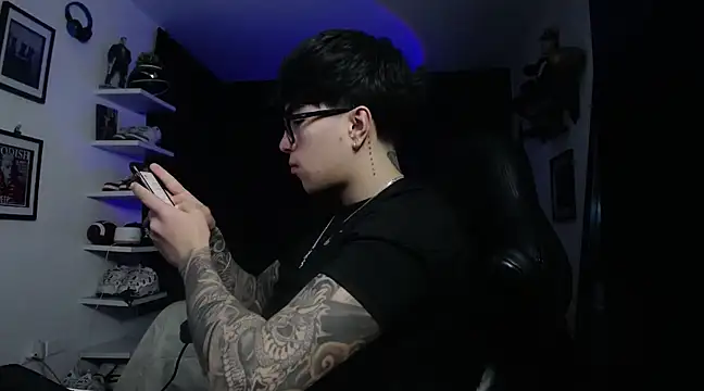 Snapshot of jung_dragon chatting on 12-08-24, 05:07 jung dragon online show from 12-08-24, 05:07