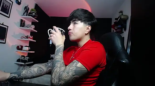 Snapshot of jung_dragon chatting on 12-16-24, 05:59 jung dragon online show from 12-16-24, 05:59