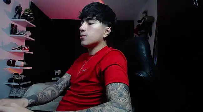 Snapshot of jung_dragon chatting on 12-16-24, 09:03 jung dragon online show from 12-16-24, 09:03