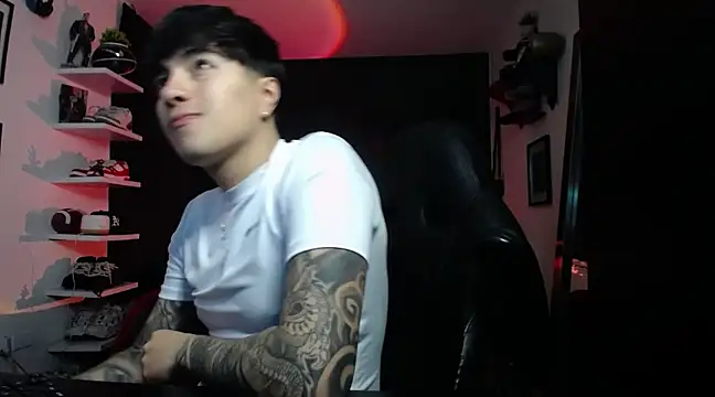 Snapshot of jung_dragon chatting on 12-17-24, 05:40 jung dragon online show from 12-17-24, 05:40