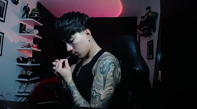 Snapshot of jung_dragon chatting on 12-20-24, 07:01 jung dragon online show from 12-20-24, 07:01