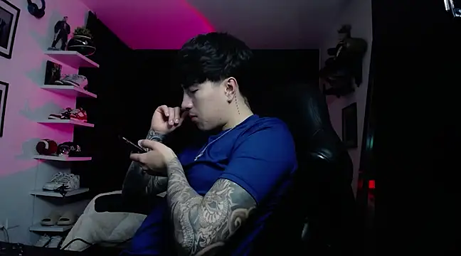 Snapshot of jung_dragon chatting on 01-06-25, 08:14 jung dragon online show from 01-06-25, 08:14