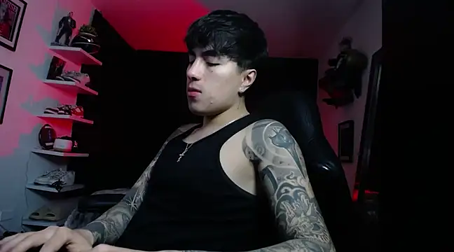 Snapshot of jung_dragon chatting on 01-12-25, 08:14 jung dragon online show from 01-12-25, 08:14