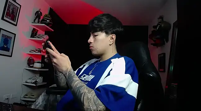 Snapshot of jung_dragon chatting on 01-13-25, 07:00 jung dragon online show from 01-13-25, 07:00