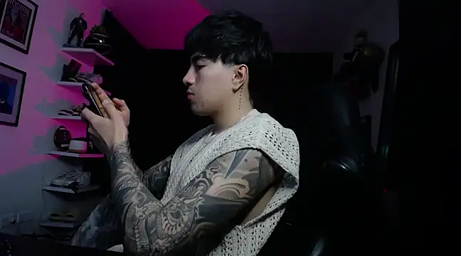 Snapshot of jung_dragon chatting on 01-17-25, 11:06 jung dragon online show from 01-17-25, 11:06