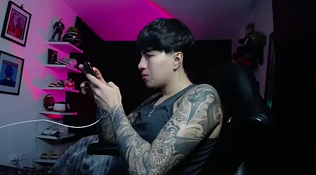 Snapshot of jung_dragon chatting on 01-18-25, 10:28 jung dragon online show from 01-18-25, 10:28