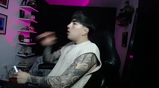 Snapshot of jung_dragon chatting on 01-23-25, 09:18 jung dragon online show from 01-23-25, 09:18