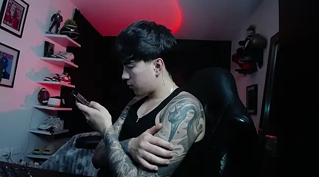 Snapshot of jung_dragon chatting on 01-27-25, 05:25 jung dragon online show from 01-27-25, 05:25