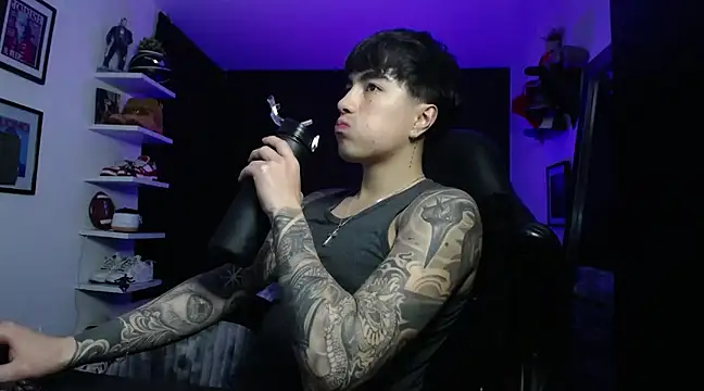 Snapshot of jung_dragon chatting on 02-19-25, 09:06 jung dragon online show from 02-19-25, 09:06