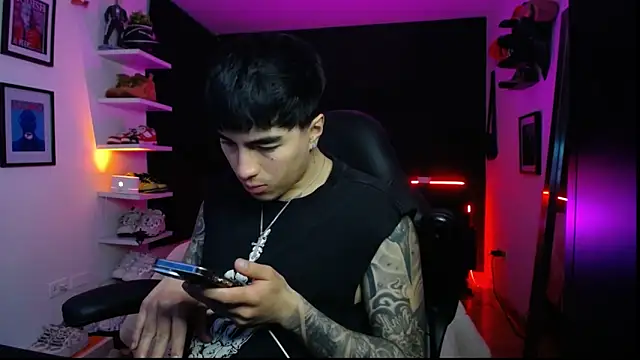 Snapshot of jung_dragon chatting on 09-14-25, 04:22 jung dragon online show from 09-14-25, 04:22