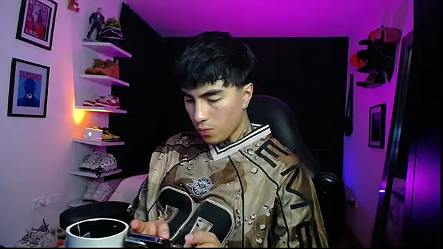 Snapshot of jung_dragon chatting on 09-26-25, 04:16 jung dragon online show from 09-26-25, 04:16