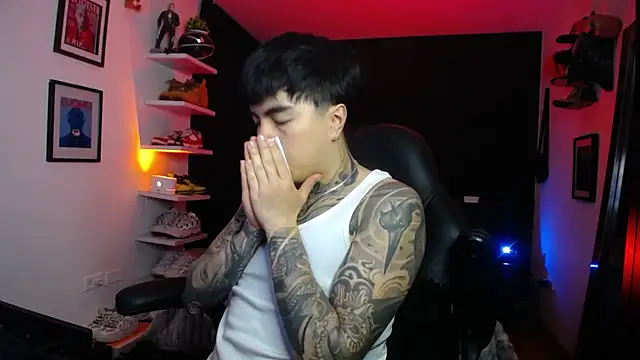 Snapshot of jung_dragon chatting on 10-15-25, 04:56 jung dragon online show from 10-15-25, 04:56