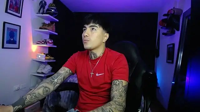 Snapshot of jung_dragon chatting on 10-22-25, 05:41 jung dragon online show from 10-22-25, 05:41