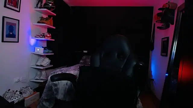 Snapshot of jung_dragon chatting on 10-23-25, 03:28 jung dragon online show from 10-23-25, 03:28