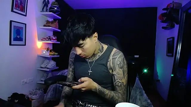 Snapshot of jung_dragon chatting on 10-28-25, 07:56 jung dragon online show from 10-28-25, 07:56