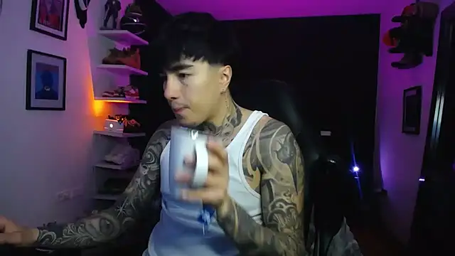 Snapshot of jung_dragon chatting on 11-21-25, 03:16 jung dragon online show from 11-21-25, 03:16