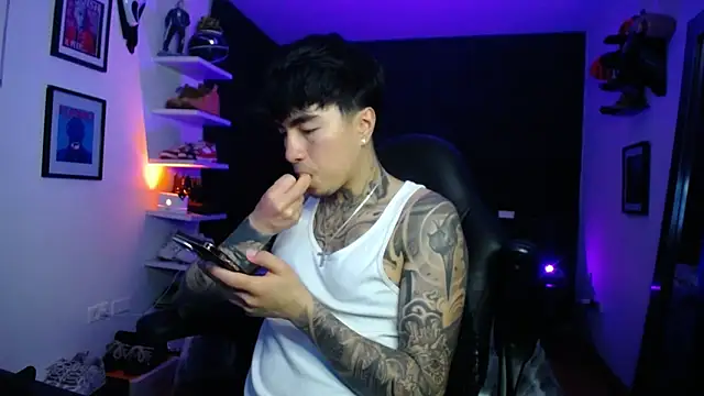 Snapshot of jung_dragon chatting on 12-01-25, 11:21 jung dragon online show from 12-01-25, 11:21