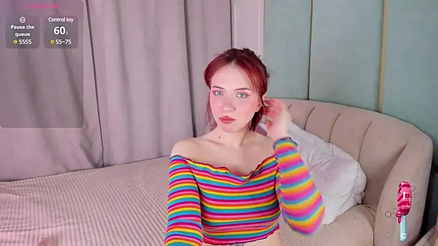 Love is Lola online show from 01-18-25, 01:19