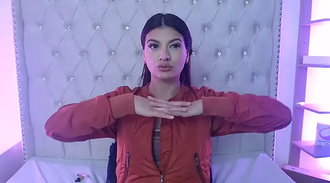 Abril Squirt online show from 03-15-25, 09:52