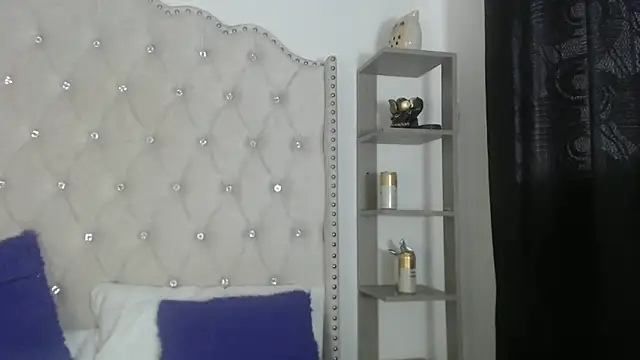 Abril Squirt online show from 06-13-26, 07:56