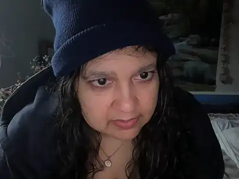 MelanieFawker online show from 10-02-25, 02:02