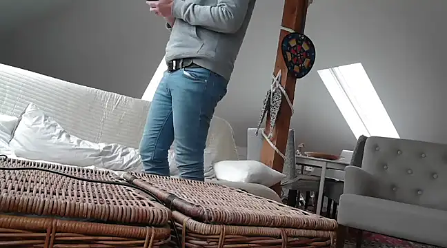 Snapshot of maxmueller321 chatting on 03-04-25, 12:55 maxmueller321 online show from 03-04-25, 12:55