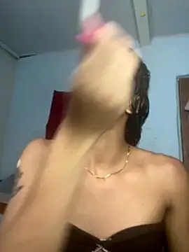 Snapshot of Bigcatalove chatting on 11-16-25, 12:16 Bigcatalove online show from 11-16-25, 12:16