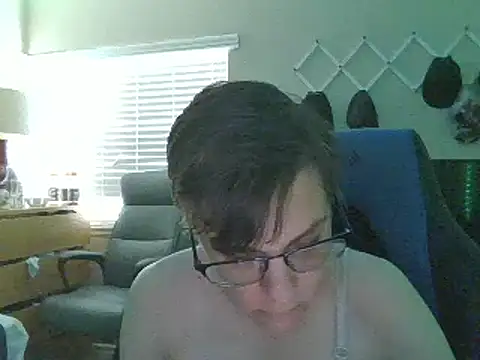 Snapshot of KaliSnow199623 chatting on 12-03-24, 11:24 KaliSnow199623 online show from 12-03-24, 11:24