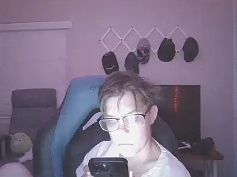 Snapshot of KaliSnow199623 chatting on 01-10-25, 06:09 KaliSnow199623 online show from 01-10-25, 06:09